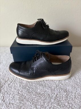 Cole Haan Men’s OriginalGrand Wingtip Black Leather Oxfords Size 9.5M